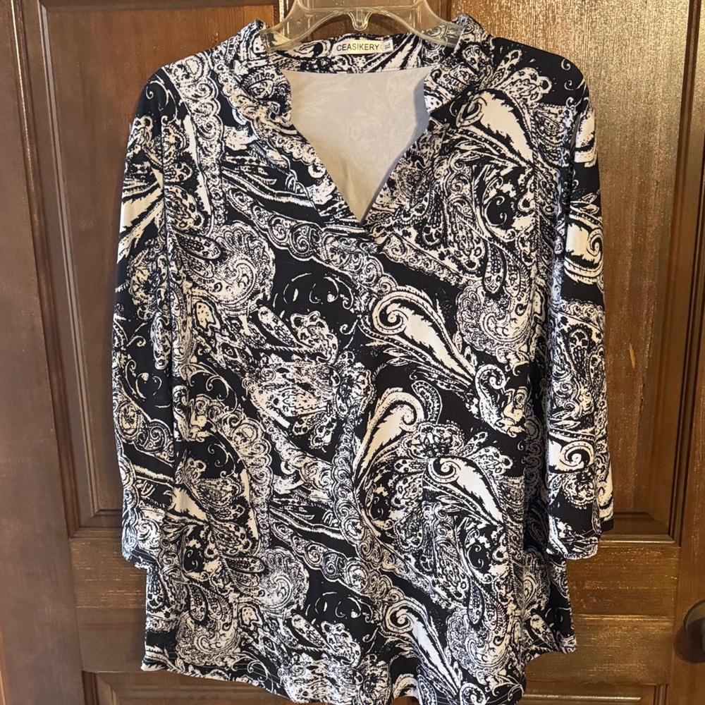 Calvin Klein Navy and White Paisley Blouse